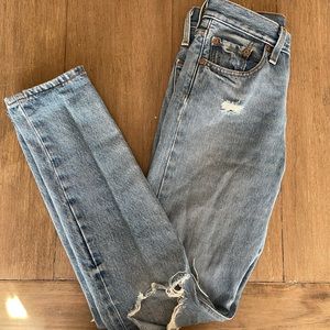 Woman’s Levi jeans
